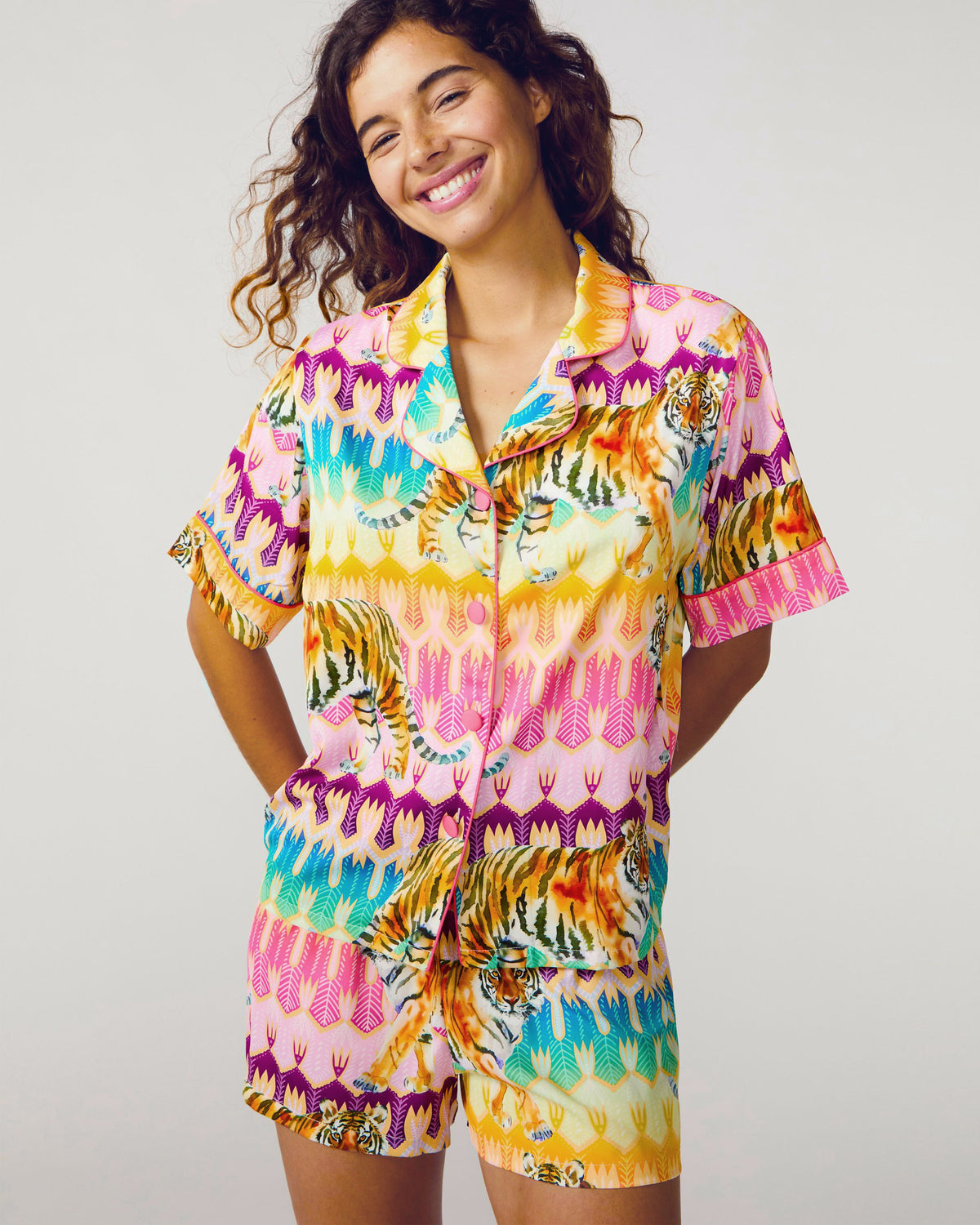 Tiger Royale Silky Short Set
